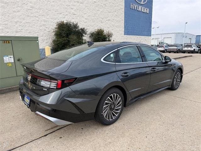 2026 Hyundai Sonata Hybrid Limited
