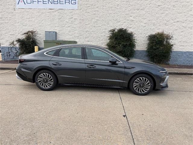 2026 Hyundai Sonata Hybrid Limited