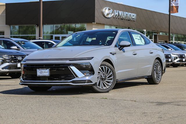 2026 Hyundai Sonata Hybrid SEL