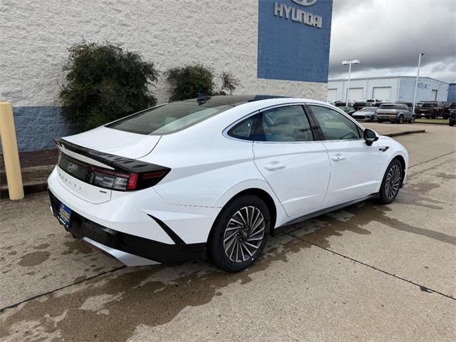 2026 Hyundai Sonata Hybrid SEL