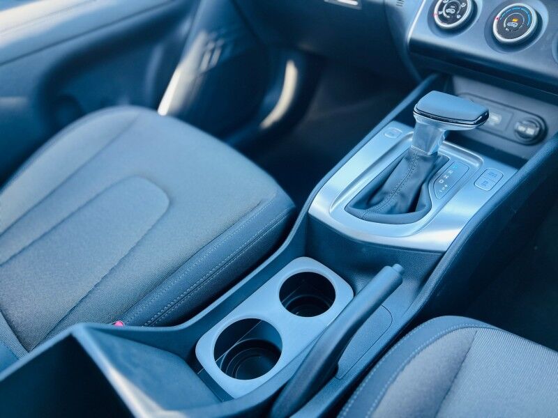 2026 Hyundai Stargazer GLS (1.5L Petrol) Vaitele