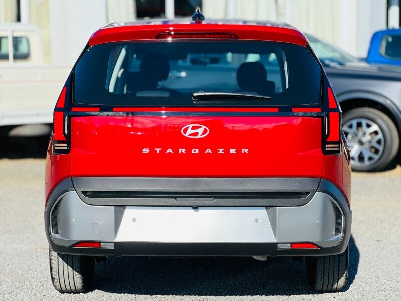2026 Hyundai Stargazer GLS (1.5L Petrol) Vaitele