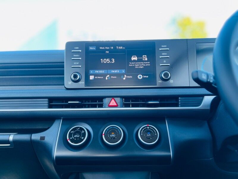 2026 Hyundai Stargazer GLS (1.5L Petrol) Vaitele