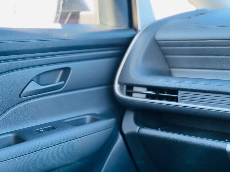 2026 Hyundai Stargazer GLS (1.5L Petrol) Vaitele