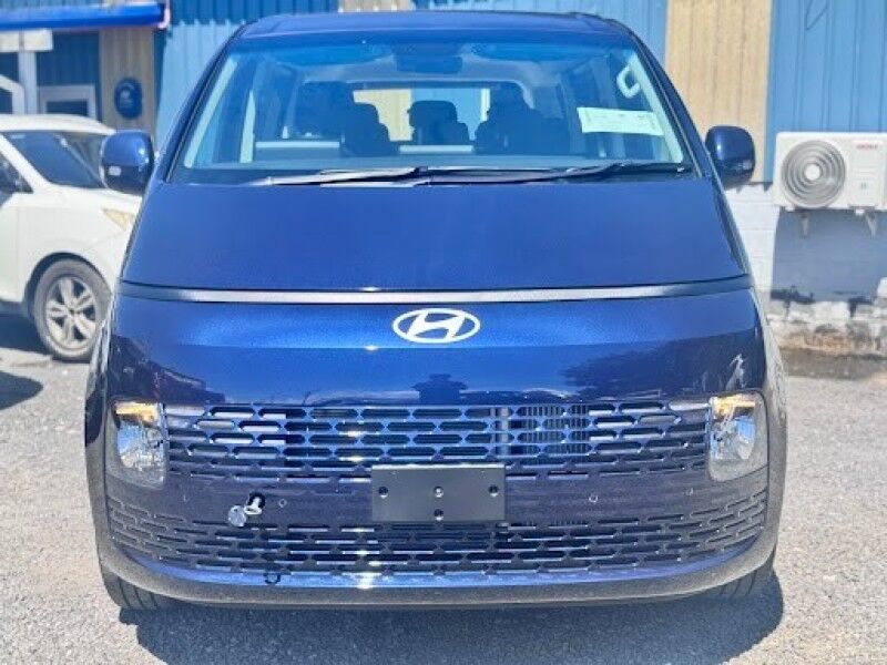 2026 Hyundai Staria GLS