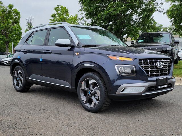 2026 Hyundai VENUE SEL w/Two-Tone Roof
