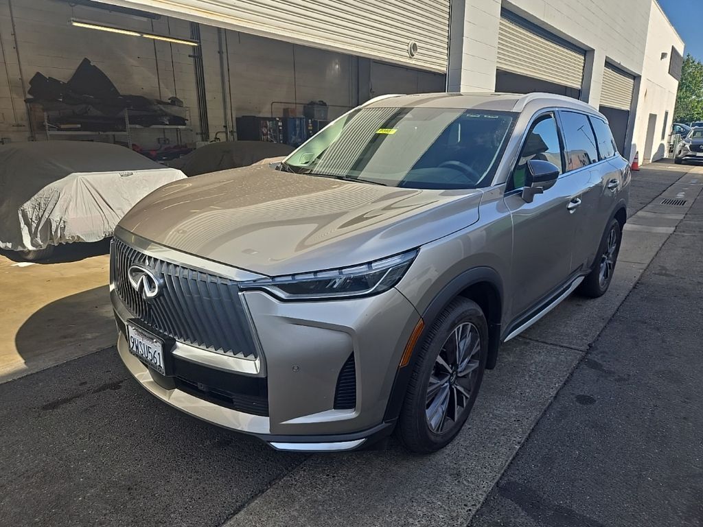 2026 INFINITI QX60 LUXE