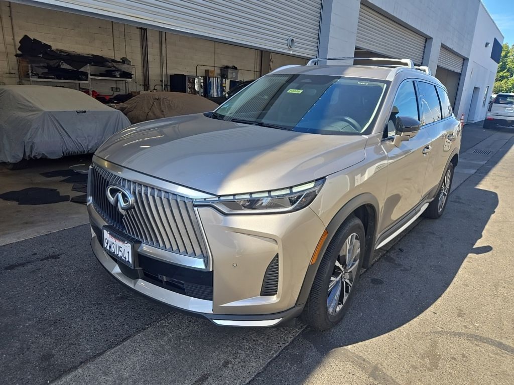 2026 INFINITI QX60 LUXE