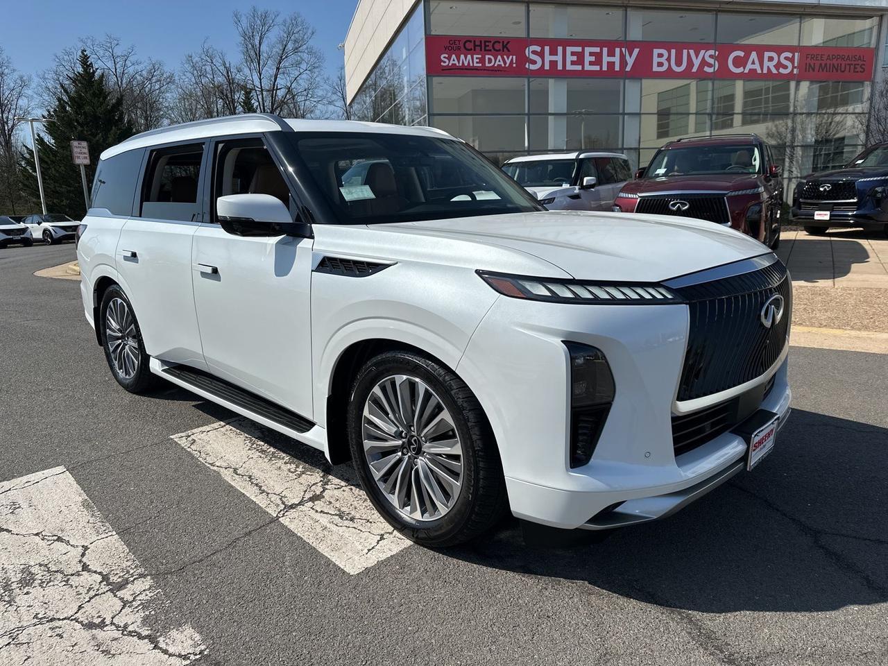 2026 INFINITI QX80 LUXE