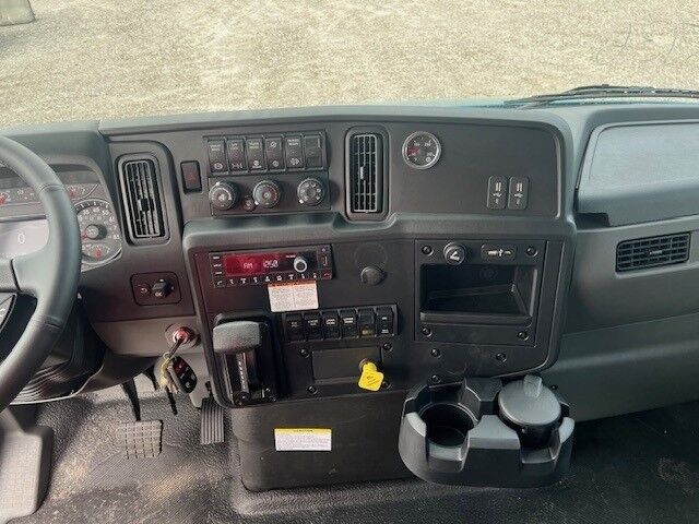 2026 International MV607 EXTENDED CAB Jerr-Dan 22' XLP Rollback Truck Tampa FL