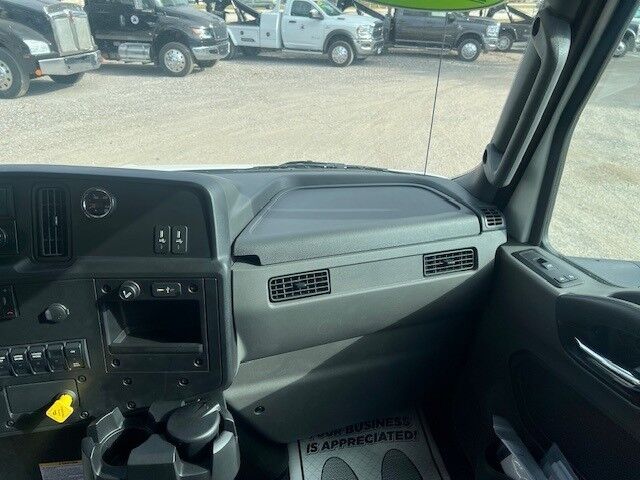 2026 International MV607 SBA Crew Cab 22' Jerr-Dan Rollback Car Carrier Truck Miami FL