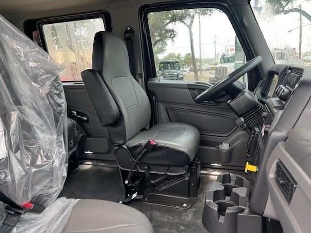 2026 International MV607 SBA Crew Cab 22' Jerr-Dan Rollback Car Carrier Truck with Autogrip Miami FL