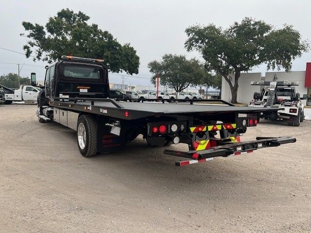 2026 International MV607 SBA Crew Cab 22' Jerr-Dan Rollback Car Carrier Truck with Autogrip