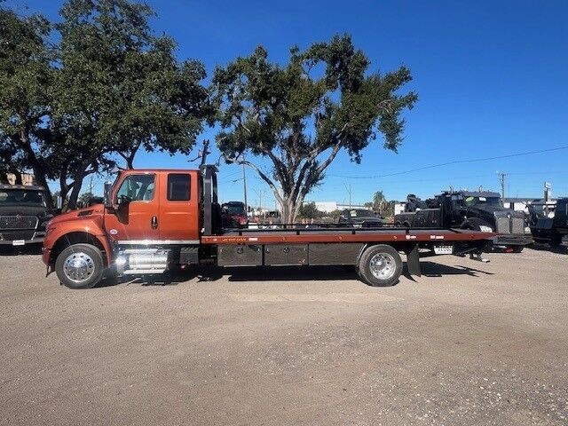 2026 International MV607 SBA Extended Cab 22' Jerr-Dan Rollback Car Carrier Truck