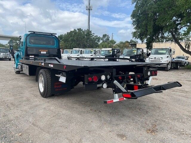 2026 International MV607 SBA Extended Cab 22' Jerr-Dan Rollback Car Carrier Truck