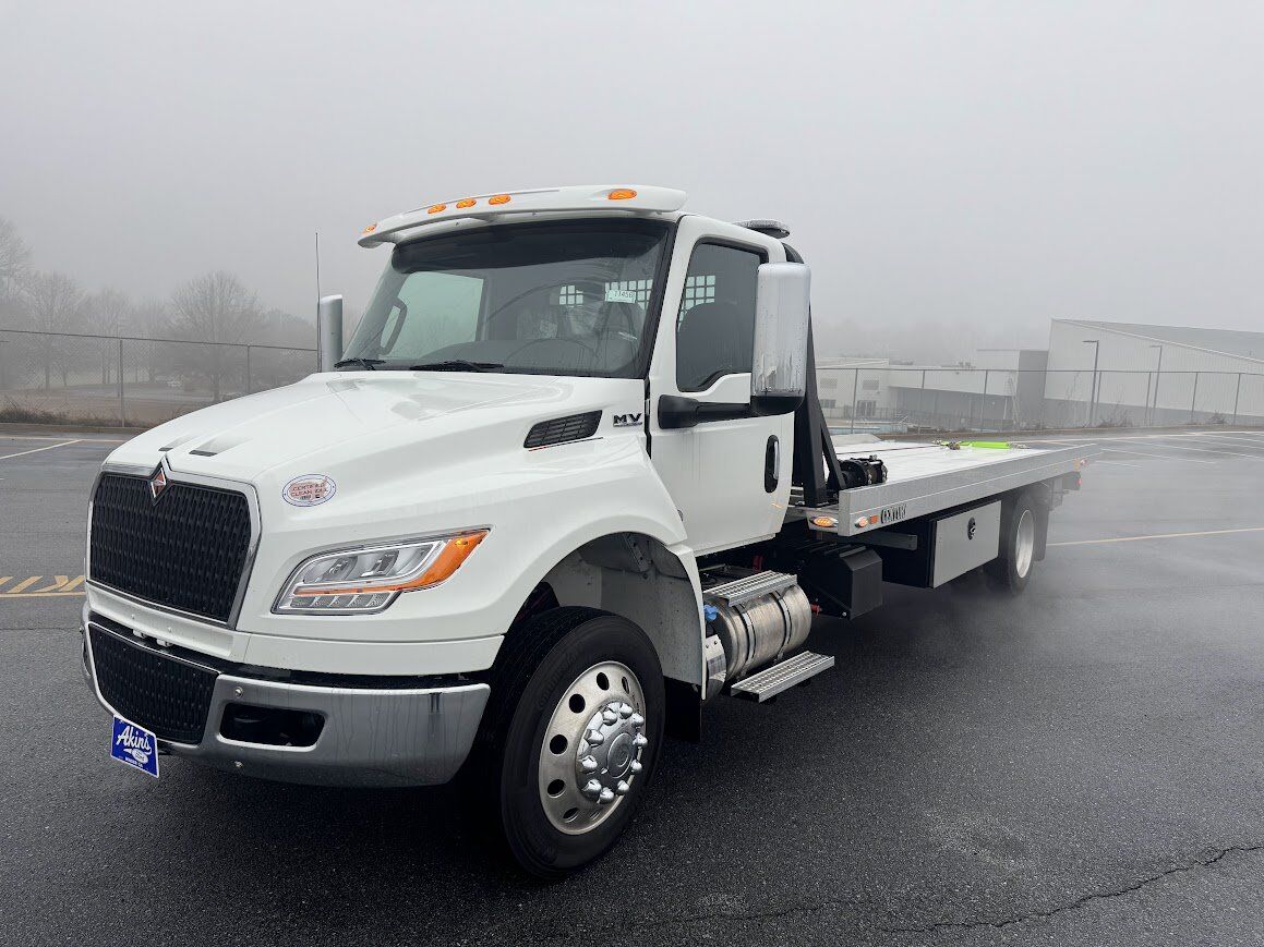 2026 International MV607 with 23ft Miller VLA Rollback Winder GA