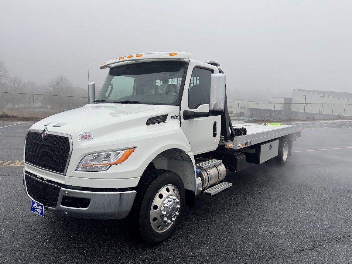 2026 International MV607 with 23ft Miller VLA Rollback Winder GA