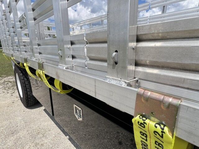 2026 Isuzu FTR 18' Aluminum Stake Bed Truck with 4K Truck Mounted Forklift Homestead FL