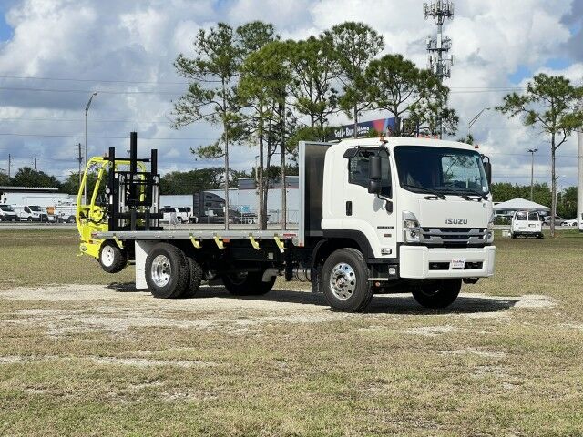 2026 Isuzu FTR 20' Aluminum Flatbed Truck with 4,000 lbs. Truck Mounted Forklif Homestead FL