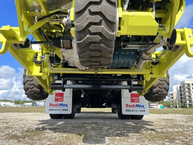 2026 Isuzu FTR 20' Aluminum Flatbed Truck with 4,000 lbs. Truck Mounted Forklif Homestead FL