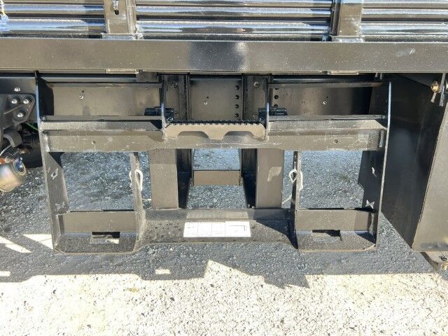 2026 Isuzu FTR 20'+4' Steel Stake Bed Dovetail Truck Homestead FL