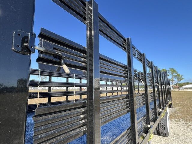 2026 Isuzu FTR 20'+4' Steel Stake Bed Dovetail Truck Homestead FL