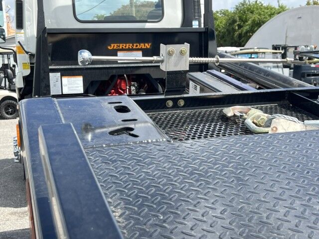 2026 Isuzu FTR 22' Jerr-Dan Rollback Car Carrier Truck Miami FL