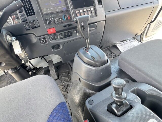 2026 Isuzu FTR 22' Jerr-Dan Rollback Car Carrier Truck Miami FL