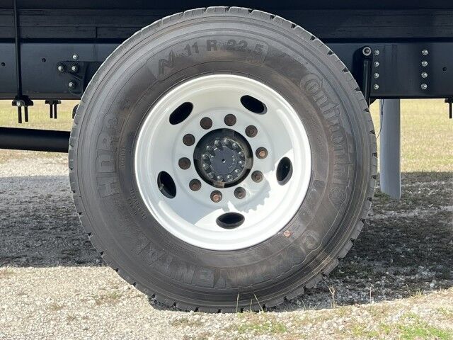 2026 Isuzu FTR 24' Dry Freight Box Truck. Build Yours! Miami FL