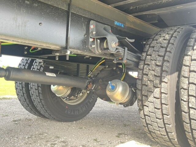 2026 Isuzu FTR 26' Dry Box Truck with 3,300 lb. Lift Gate Homestead FL