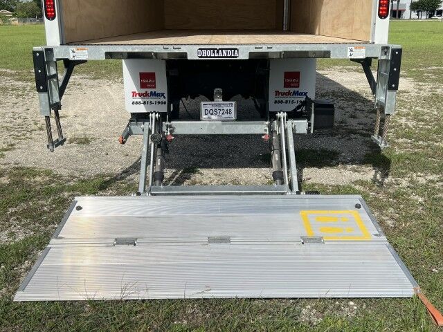 2026 Isuzu FTR 26' Dry Freight Box Truck with 2,200 lbs. Lift Gate Homestead FL