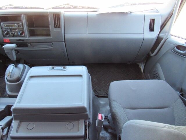 2026 Isuzu FVR 26' Dry Box Truck with 3,000 lbs. Aluminum Lift Gate Homestead FL