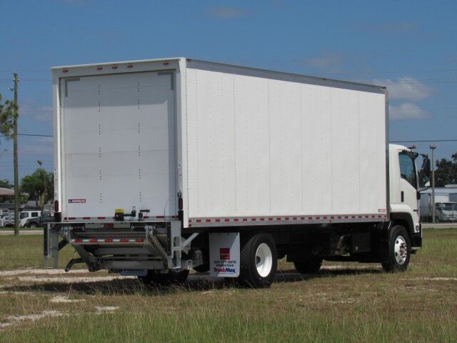 2026 Isuzu FVR 26' Dry Box Truck with 3,000 lbs. Aluminum Lift Gate