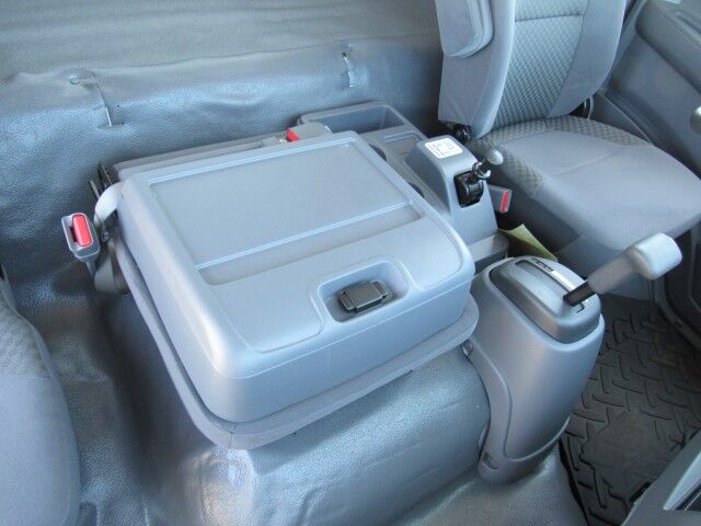 2026 Isuzu FVR 26' Dry Box Truck with 3,000 lbs. Aluminum Lift Gate Homestead FL