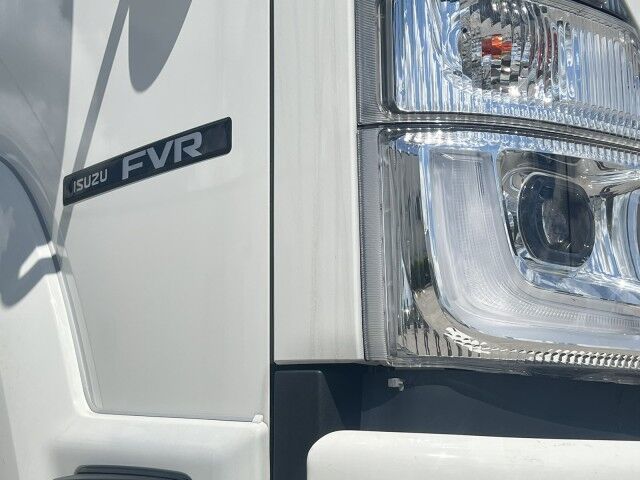 2026 Isuzu FVR 26' Dry Box Truck with 3,000 lbs. Aluminum Lift Gate Homestead FL