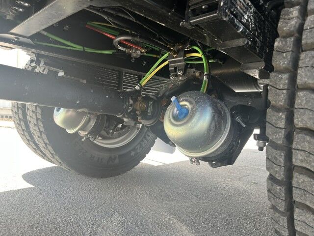 2026 Isuzu FVR 26' Dry Box Truck with 3,000 lbs. Aluminum Lift Gate Homestead FL