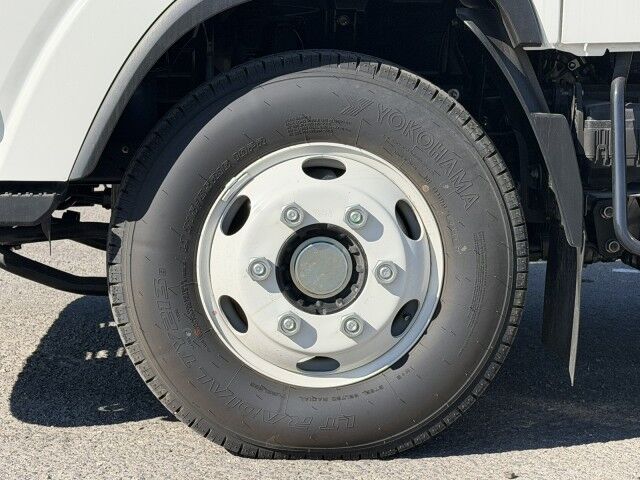2026 Isuzu NPR-HD DSL 16' Dry Box Truck with 2,200 lbs. Lift Gate Miami FL