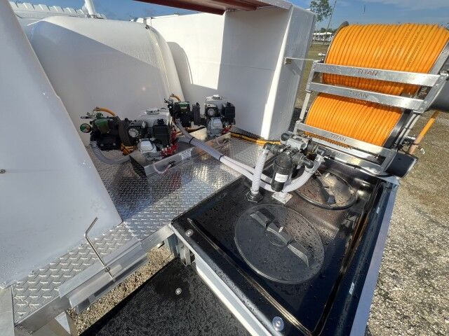 2026 Isuzu NPR-HD GAS 14' Spray Truck Homestead FL