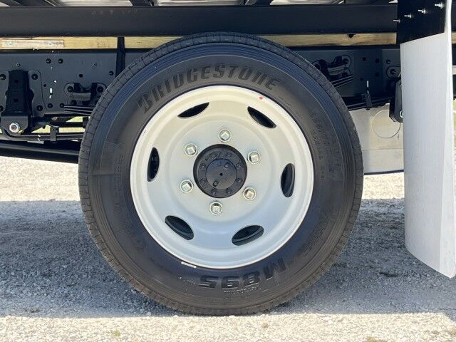 2026 Isuzu NPR-XD 16&apos; Dry Box Truck with 2,200lb Lift Gate Homestead FL