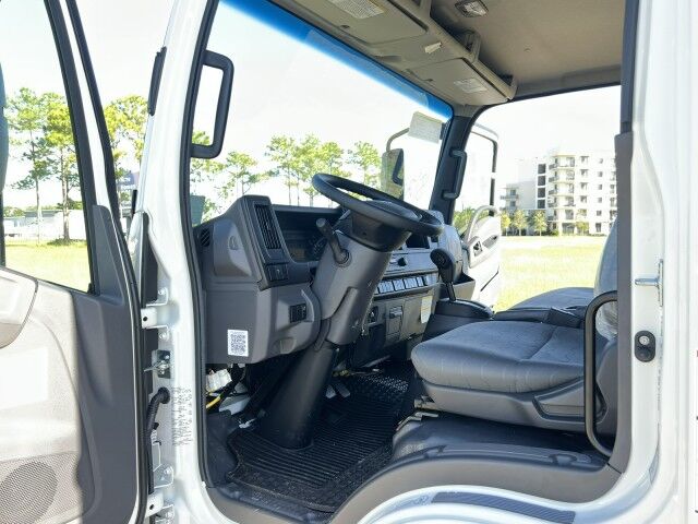 2026 Isuzu NPR-XD 16' Refrigerated Truck with 2,200 lbs. Lift Gate Miami FL