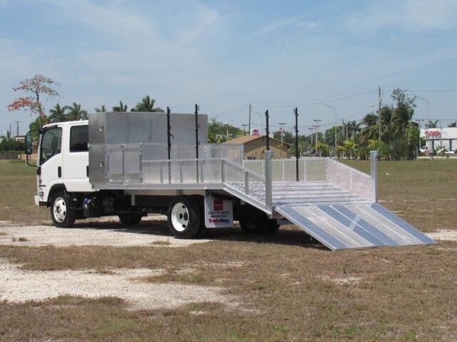 2026 Isuzu NPR-XD Crew Cab 14+4 Aluminum Dovetail Flatbed