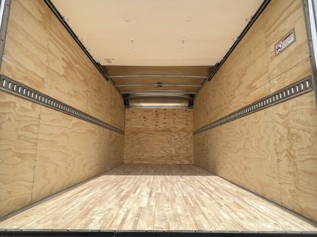2026 Isuzu NPR-XD Crew Cab 16' Dry Box Truck - SAMPLE TRUCK Miami FL