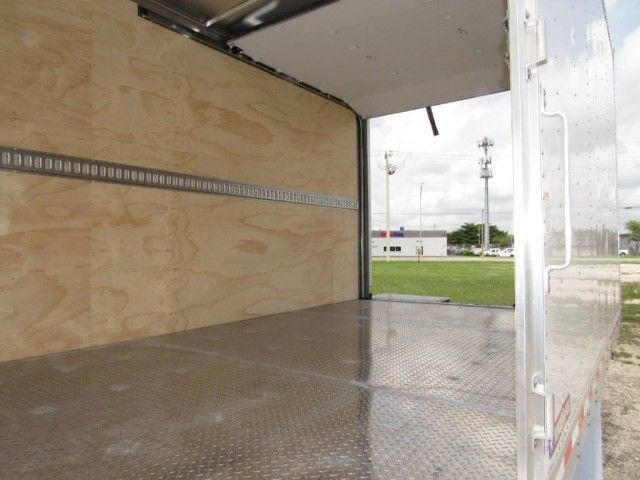 2026 Isuzu NPR-XD Crew Cab 16' Dry Box Truck Homestead FL
