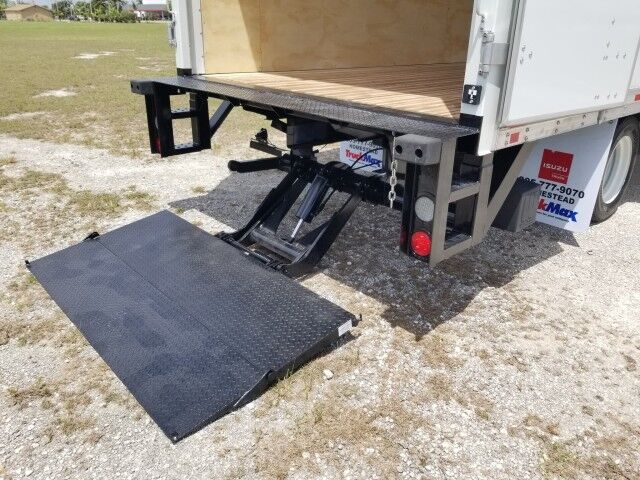 2026 Isuzu NPR-XD Crew Cab 16' Dry Box with 2000 Lbs Lift Gate Homestead FL