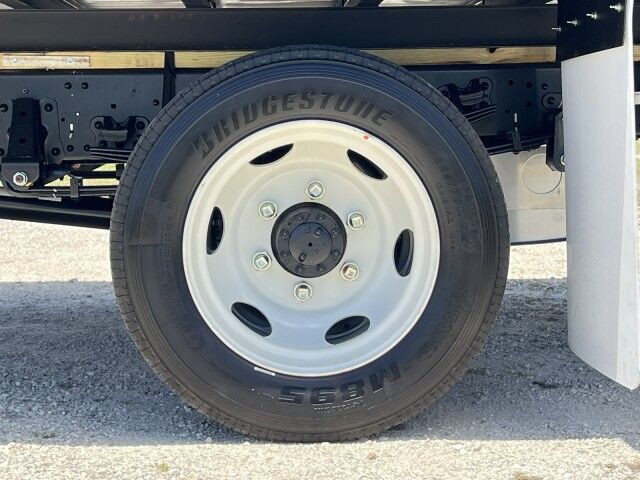 2026 Isuzu NPR-XD DSL 16' Dry Box Truck with 2,200 lbs. Lift Gate Homestead FL