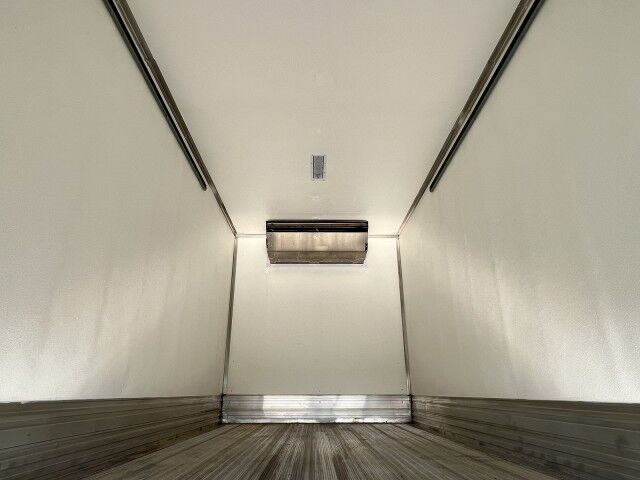 2026 Isuzu NPR-XD DSL 16' Refrigerated Truck Homestead FL