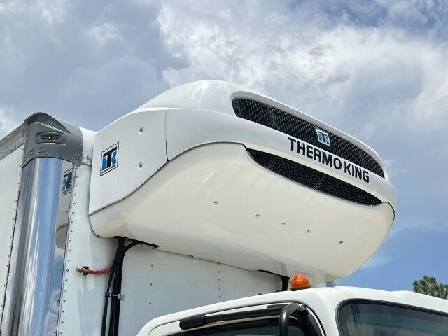 2026 Isuzu NRR 20' Refrigerated Truck with 2,200 lbs. Lift Gate Homestead FL