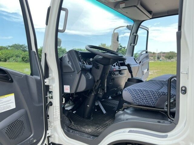 2026 Isuzu NRR 20' Refrigerated Truck with 2,200 lbs. Lift Gate Homestead FL