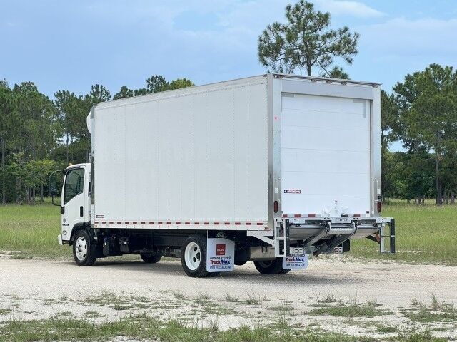 2026 Isuzu NRR 20' Refrigerated Truck with 2,200 lbs. Lift Gate