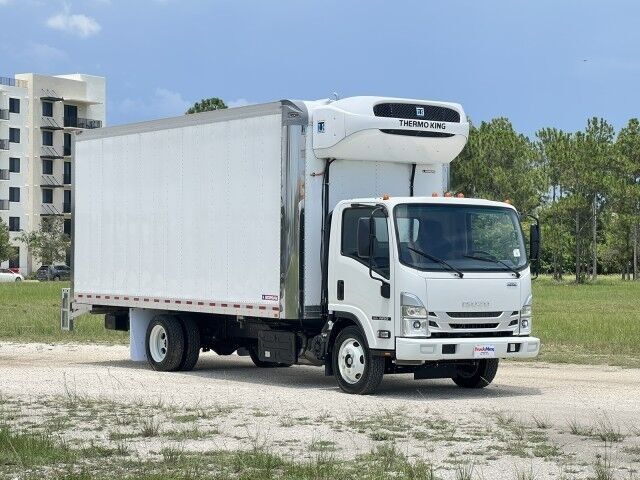 2026 Isuzu NRR 20' Refrigerated Truck with 2,200 lbs. Lift Gate Homestead FL